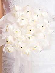 Bouquet de mariée en tulle et strass
