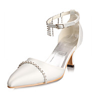 Belles chaussures de mariée ornées de strass avec brides